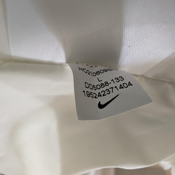Nike Women's Cream Teddy Jacket - Picture 5 of 13